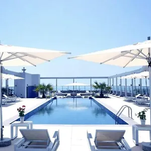 https://beautiful-1-bedroom-apartment-with-a-private-beach.sharjah-hotels.com